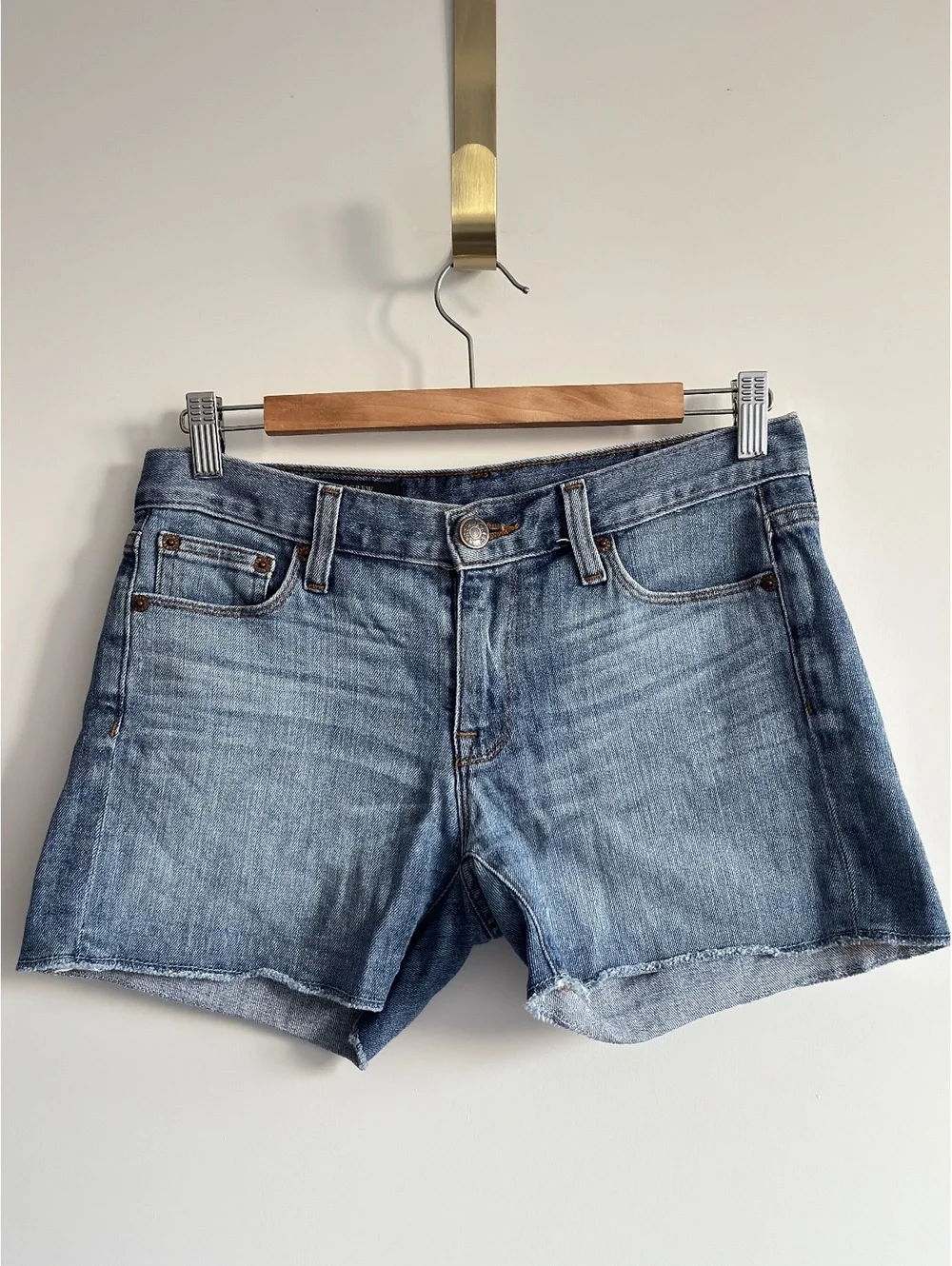 J.Crew Indigo Denim 4” Stretch Jean Shorts Light Wash Raw Hem Women’s Size 24